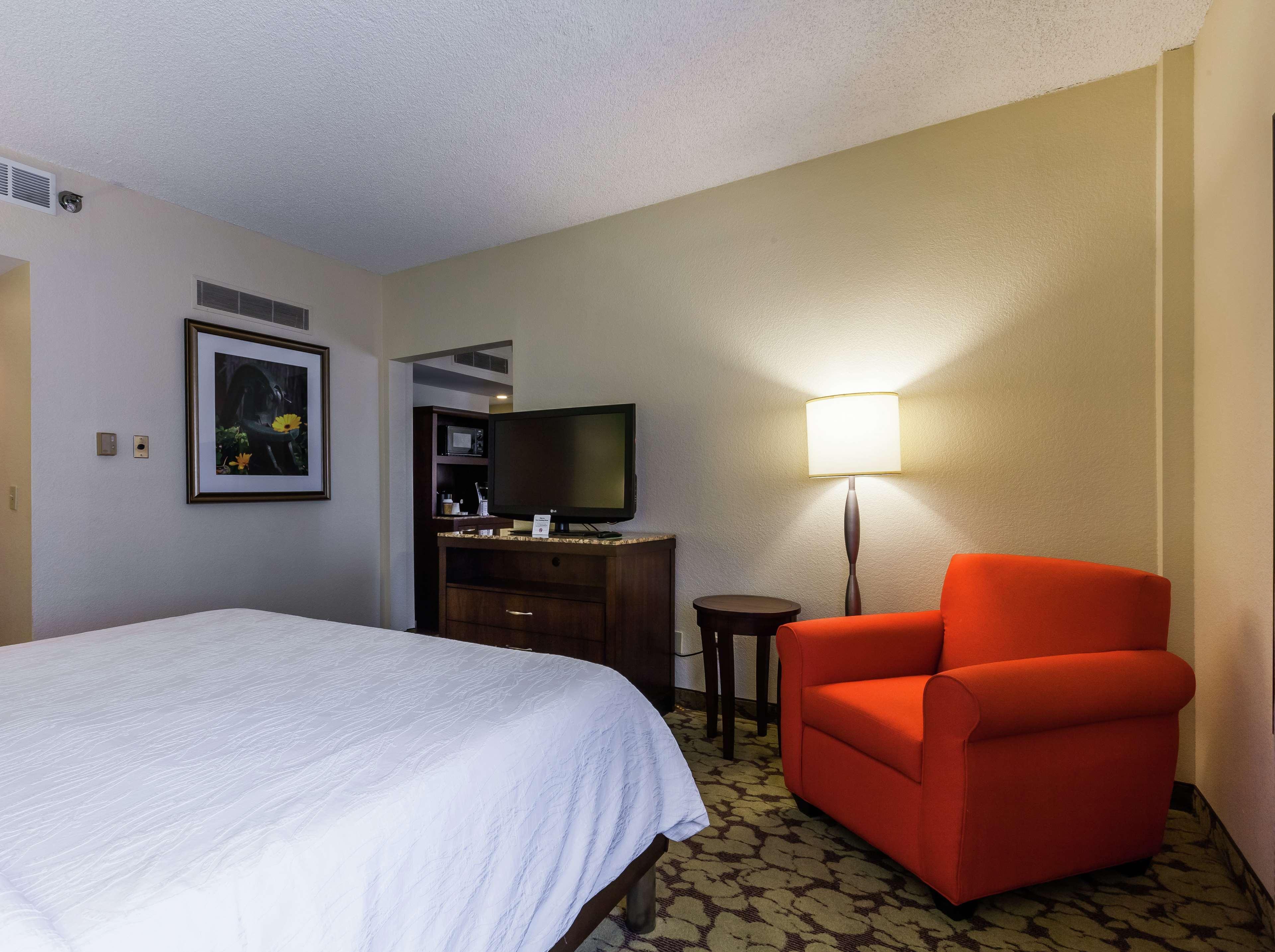 Hilton Garden Inn Phoenix Midtown Екстериор снимка